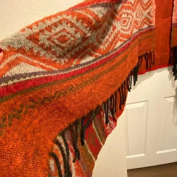 Earthbound Womens Boho Sweater Poncho Vest Wrap Cape High Low Aztec Fringe acryl - Picture 8 of 14